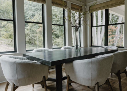 Lander Dinette